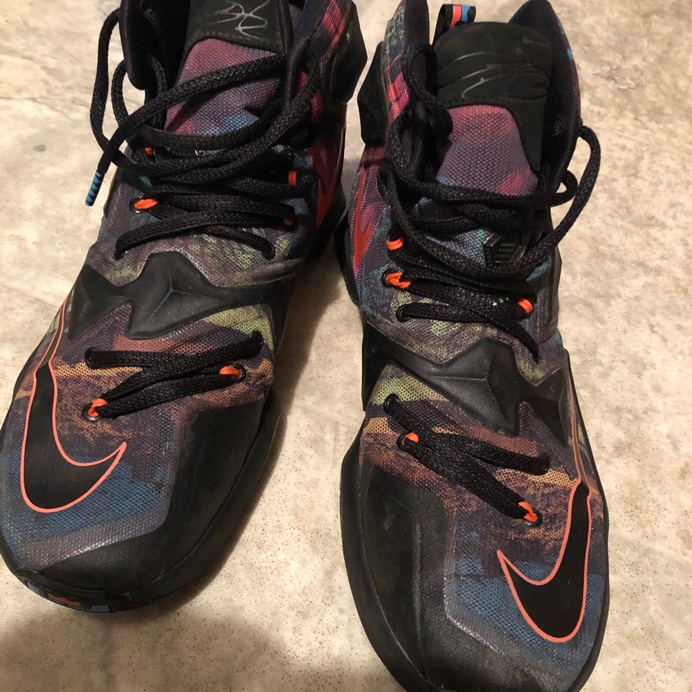 Nike’s basketball shoes !